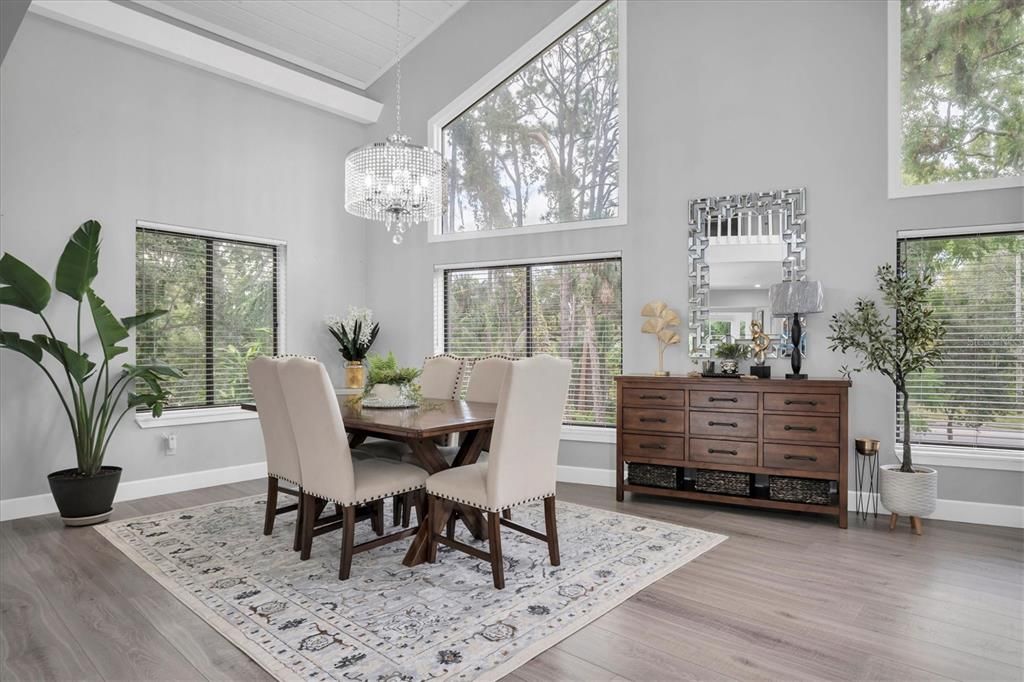 For Sale: $1,135,000 (4 beds, 3 baths, 3680 Square Feet)
