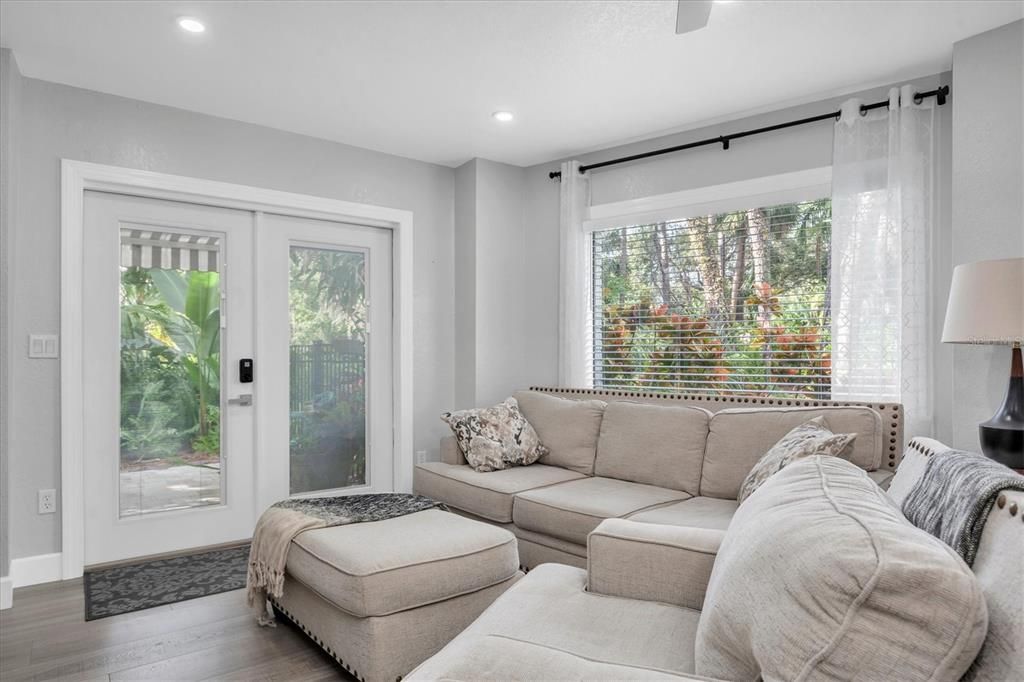 For Sale: $1,135,000 (4 beds, 3 baths, 3680 Square Feet)