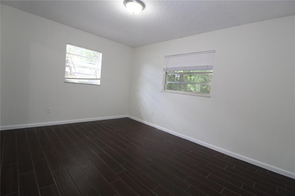 待售: $285,000 (3 贝兹, 2 浴室, 1390 平方英尺)