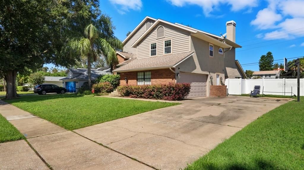 For Sale: $525,000 (4 beds, 2 baths, 2273 Square Feet)