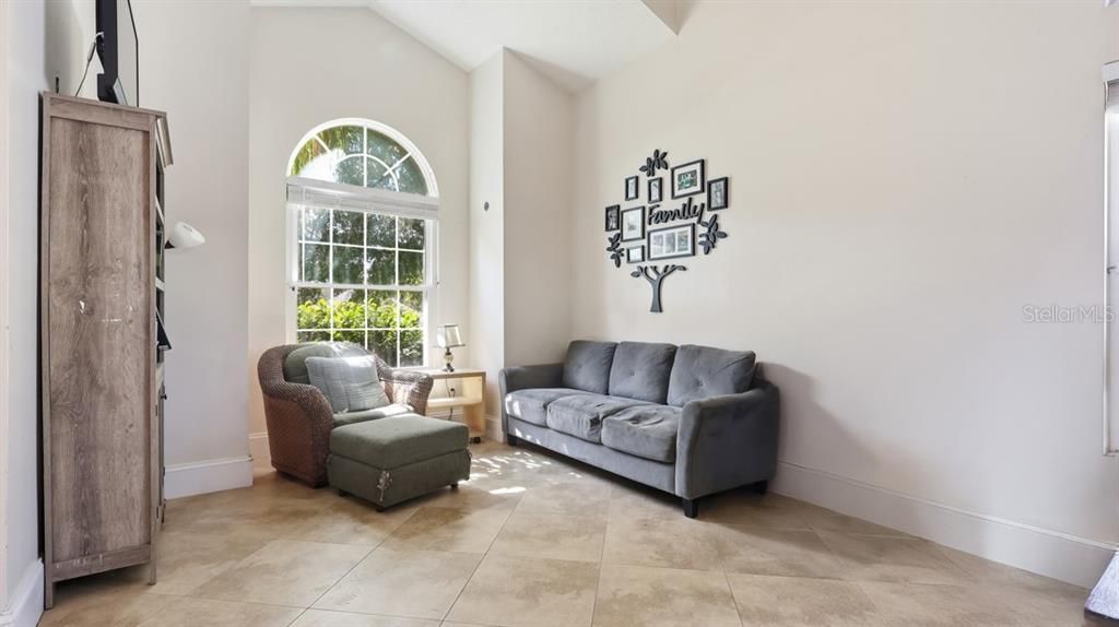 For Sale: $525,000 (4 beds, 2 baths, 2273 Square Feet)