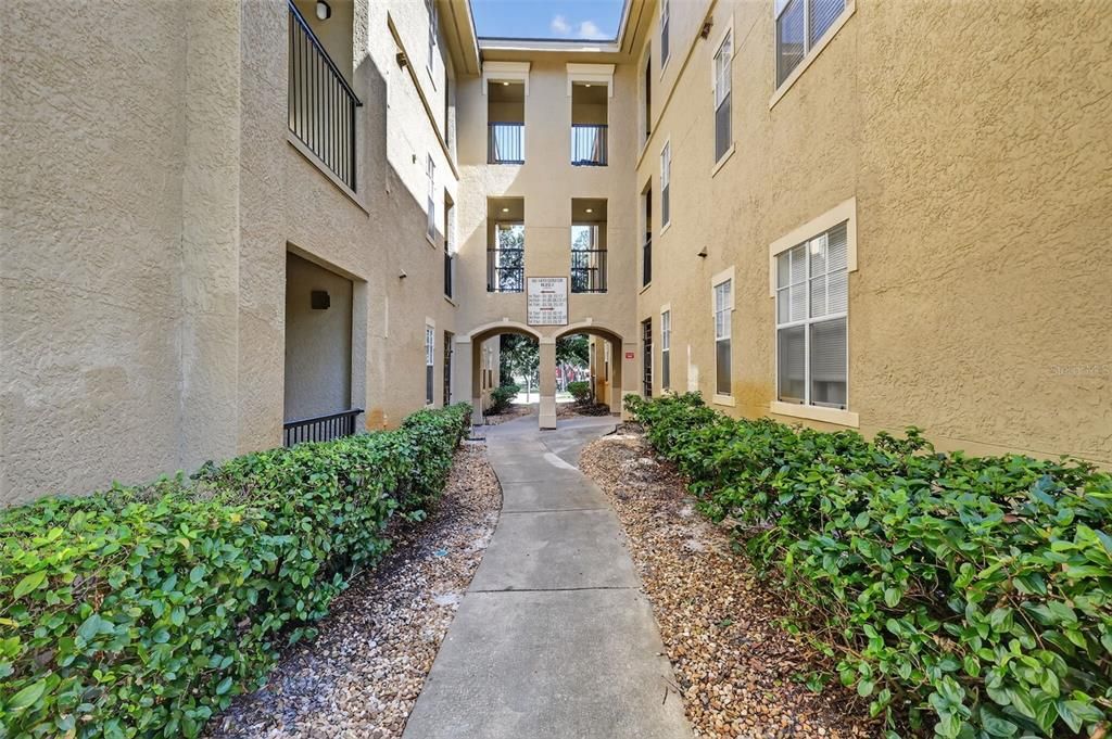 待售: $224,900 (2 贝兹, 2 浴室, 1242 平方英尺)