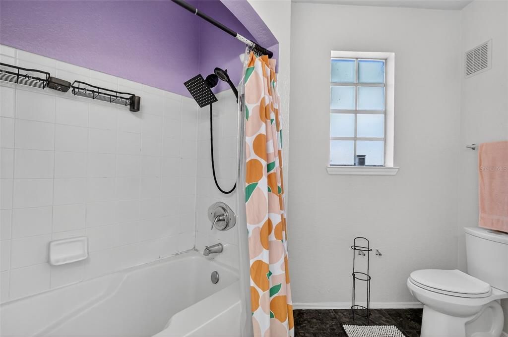 待售: $224,900 (2 贝兹, 2 浴室, 1242 平方英尺)