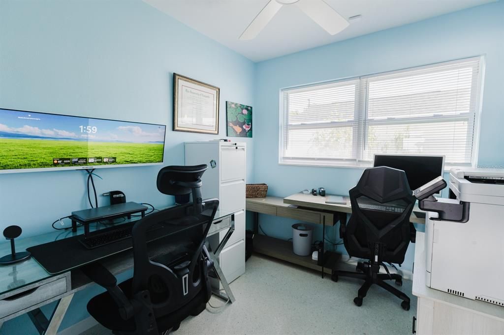 Activo con contrato: $3,600 (3 camas, 3 baños, 2492 Pies cuadrados)