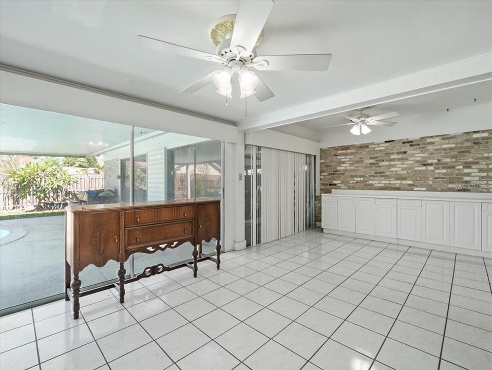 Active With Contract: $550,000 (4 beds, 2 baths, 2405 Square Feet)