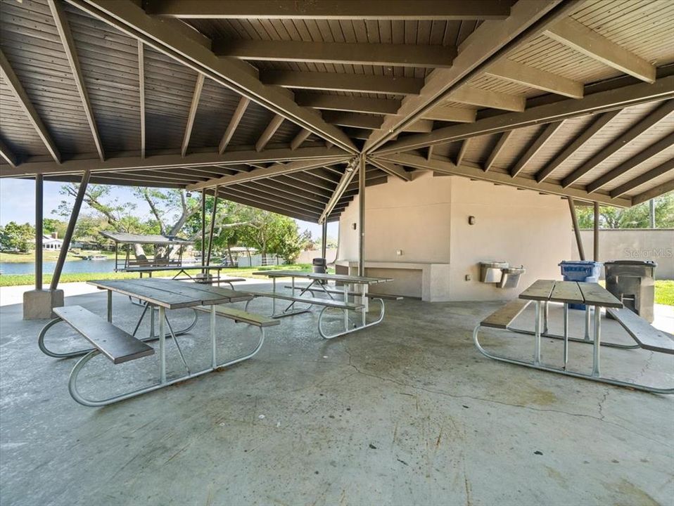 Active With Contract: $550,000 (4 beds, 2 baths, 2405 Square Feet)