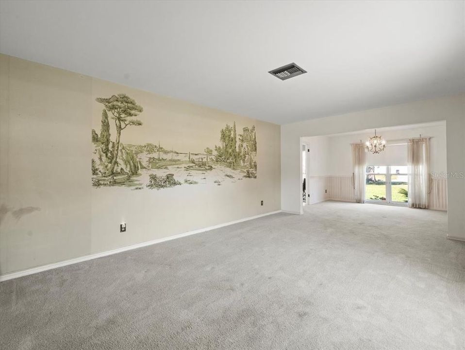 Active With Contract: $550,000 (4 beds, 2 baths, 2405 Square Feet)