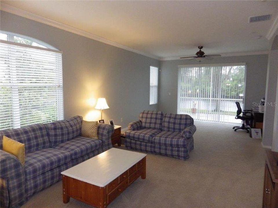 For Rent: $2,550 (3 beds, 2 baths, 1760 Square Feet)