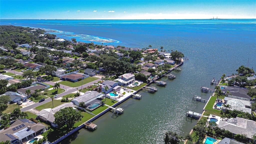 En Venta: $979,000 (3 camas, 3 baños, 2536 Pies cuadrados)