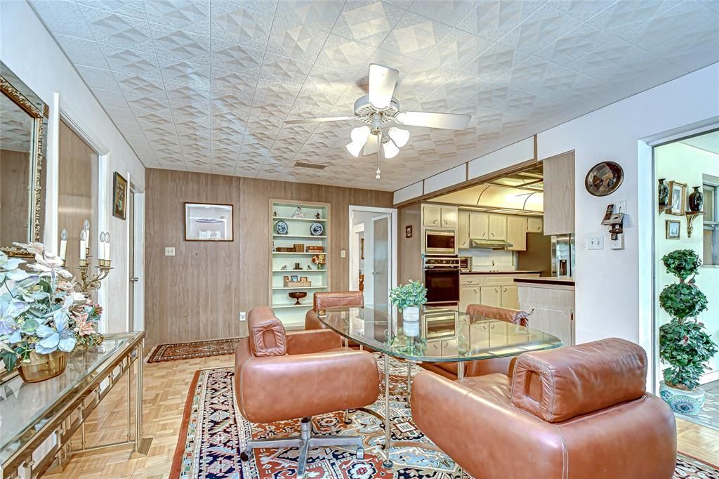 En Venta: $979,000 (3 camas, 3 baños, 2536 Pies cuadrados)