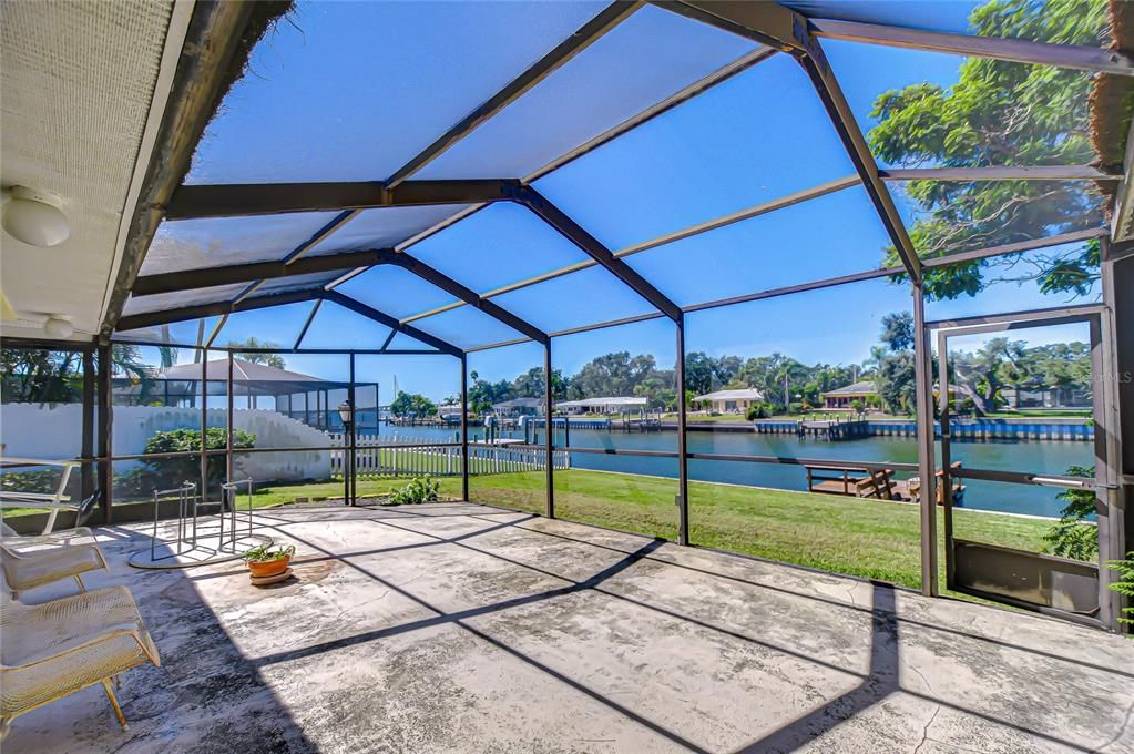 En Venta: $979,000 (3 camas, 3 baños, 2536 Pies cuadrados)