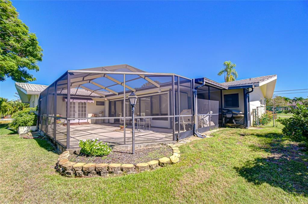 En Venta: $979,000 (3 camas, 3 baños, 2536 Pies cuadrados)