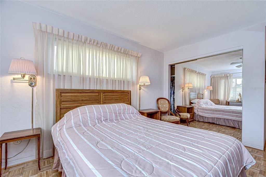 En Venta: $979,000 (3 camas, 3 baños, 2536 Pies cuadrados)