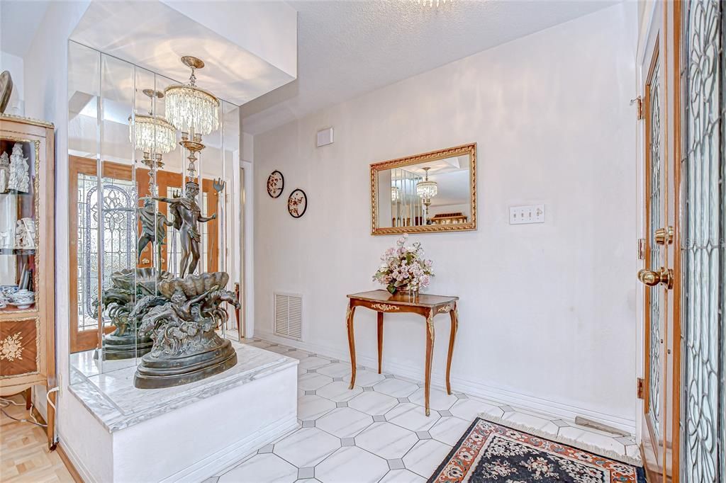 En Venta: $979,000 (3 camas, 3 baños, 2536 Pies cuadrados)