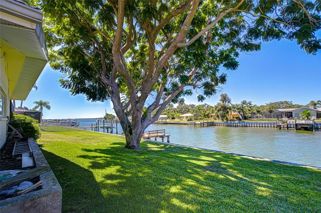 En Venta: $979,000 (3 camas, 3 baños, 2536 Pies cuadrados)