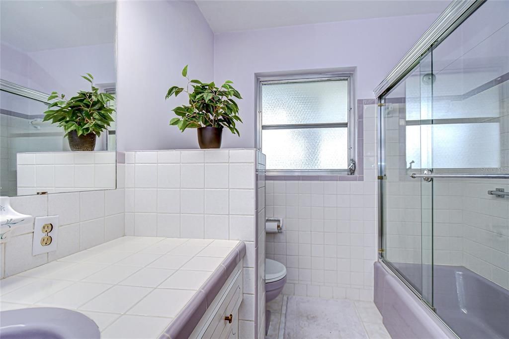 En Venta: $979,000 (3 camas, 3 baños, 2536 Pies cuadrados)