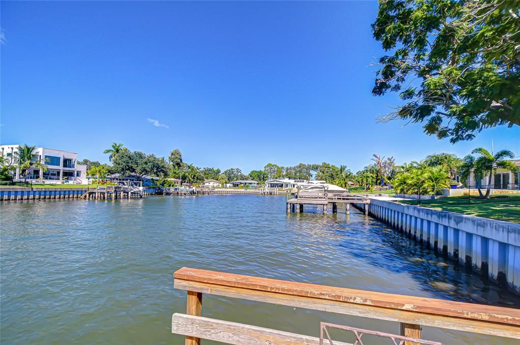 En Venta: $979,000 (3 camas, 3 baños, 2536 Pies cuadrados)