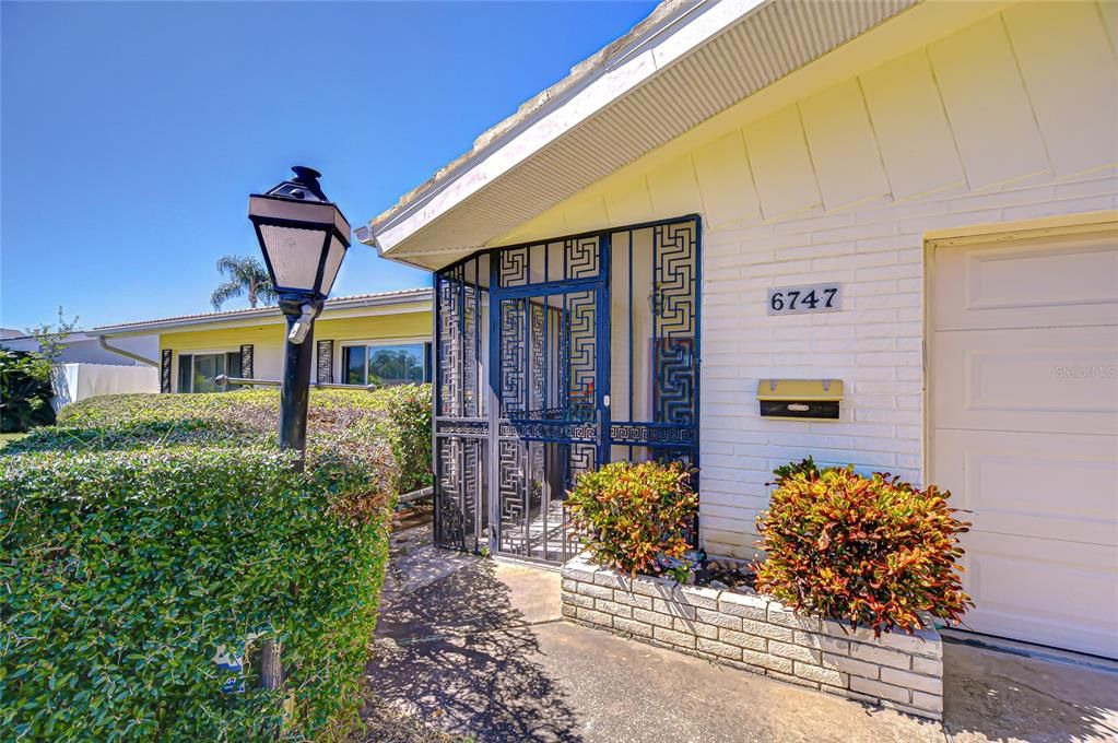 En Venta: $979,000 (3 camas, 3 baños, 2536 Pies cuadrados)