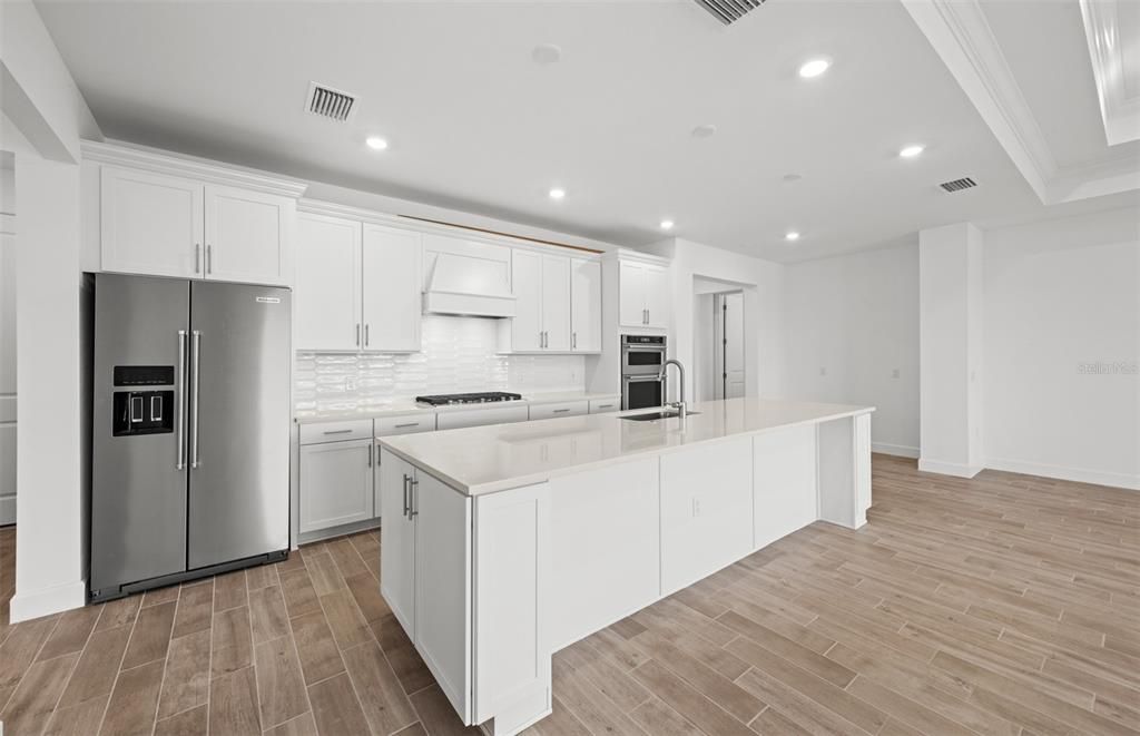 En Venta: $529,990 (3 camas, 2 baños, 2269 Pies cuadrados)