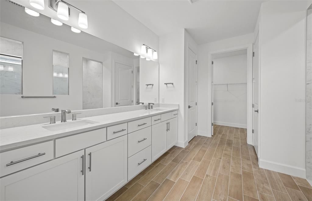 En Venta: $529,990 (3 camas, 2 baños, 2269 Pies cuadrados)