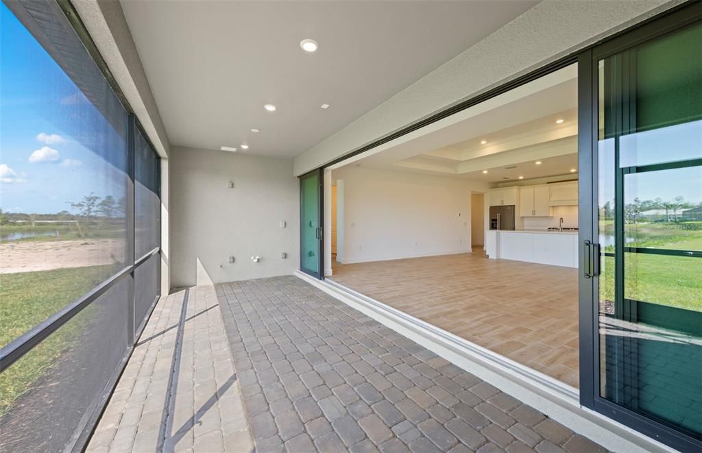 En Venta: $529,990 (3 camas, 2 baños, 2269 Pies cuadrados)