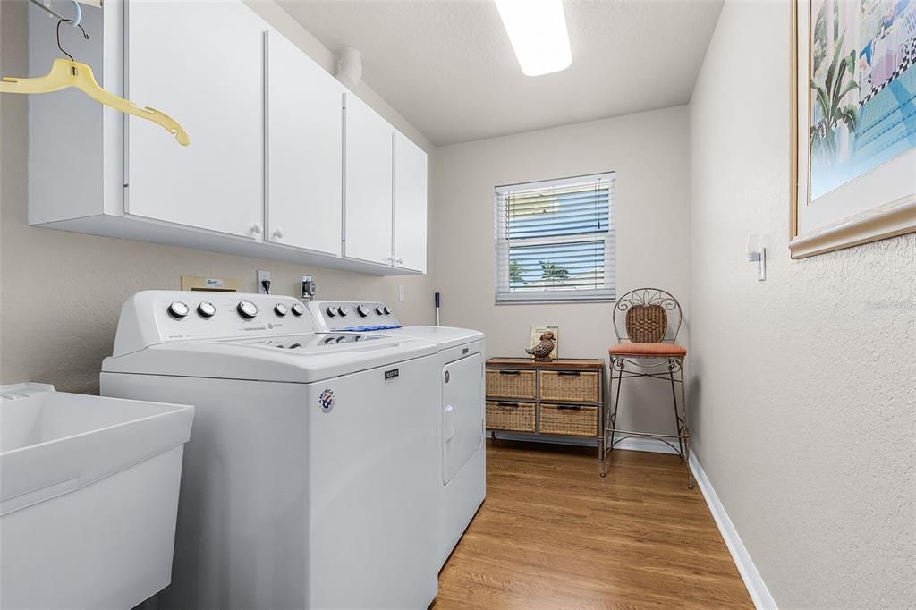 En Venta: $599,000 (3 camas, 2 baños, 1825 Pies cuadrados)