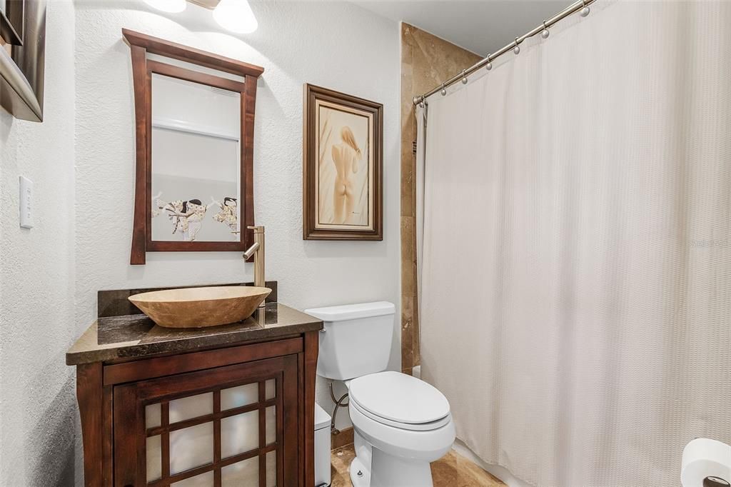 En Venta: $599,000 (3 camas, 2 baños, 1825 Pies cuadrados)