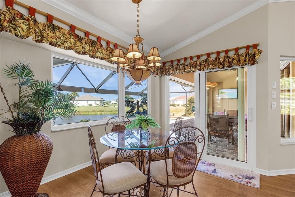 En Venta: $599,000 (3 camas, 2 baños, 1825 Pies cuadrados)