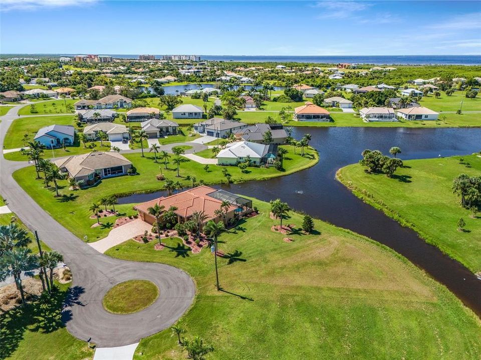 En Venta: $599,000 (3 camas, 2 baños, 1825 Pies cuadrados)