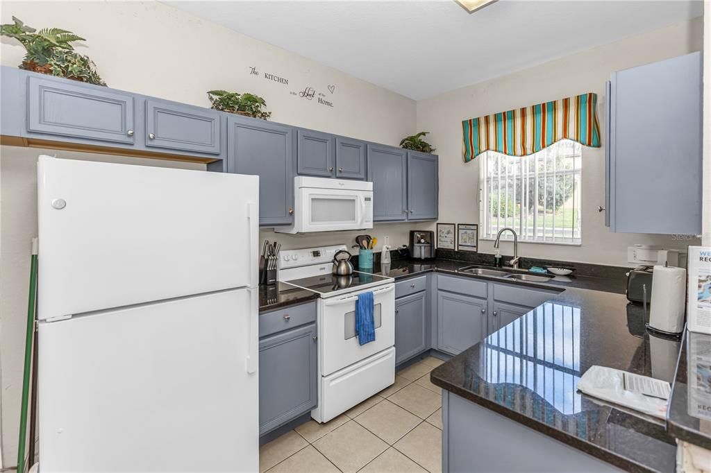 На продажу: $239,990 (4 спален, 3 ванн, 1492 Квадратных фут)