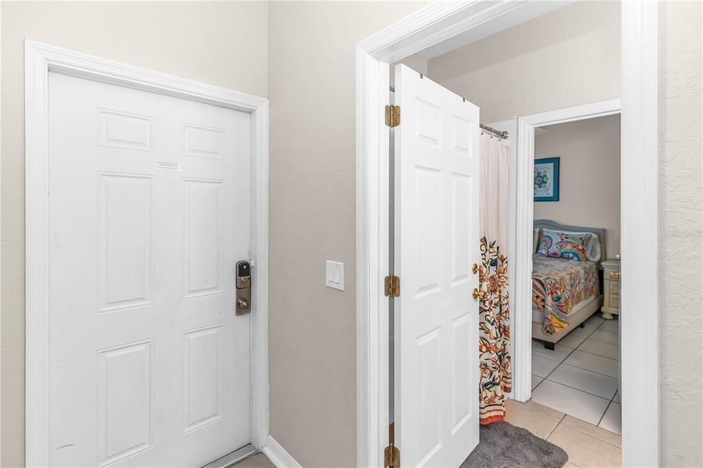 На продажу: $239,990 (4 спален, 3 ванн, 1492 Квадратных фут)