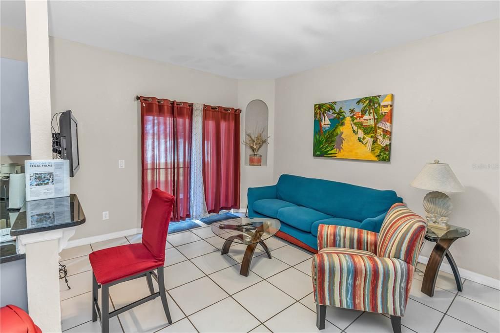 На продажу: $239,990 (4 спален, 3 ванн, 1492 Квадратных фут)