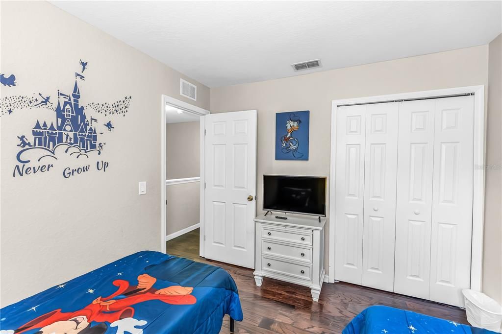 На продажу: $239,990 (4 спален, 3 ванн, 1492 Квадратных фут)