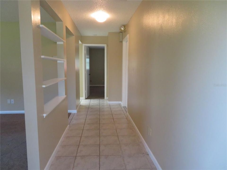 For Sale: $275,000 (3 beds, 2 baths, 1410 Square Feet)