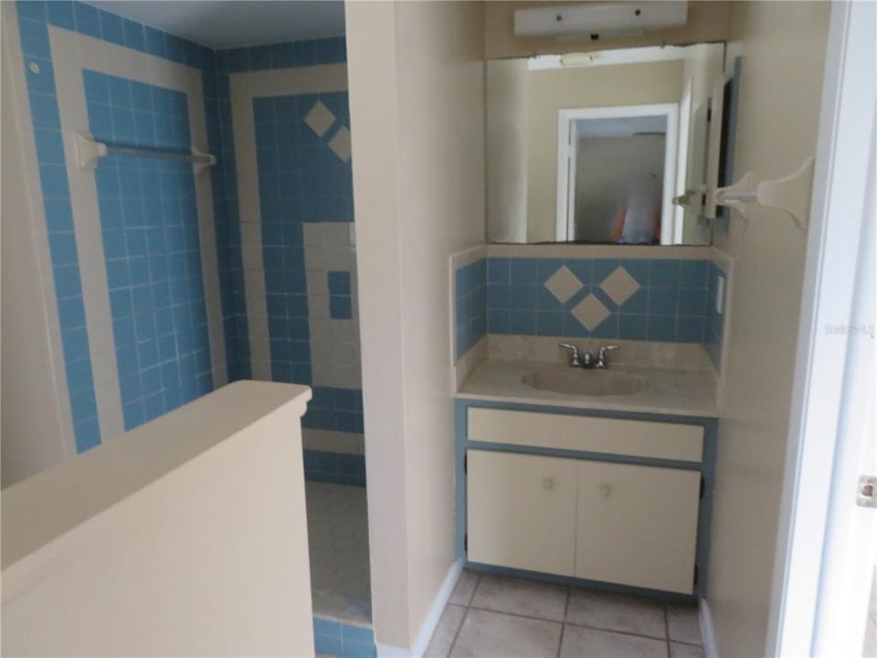 For Sale: $275,000 (3 beds, 2 baths, 1410 Square Feet)