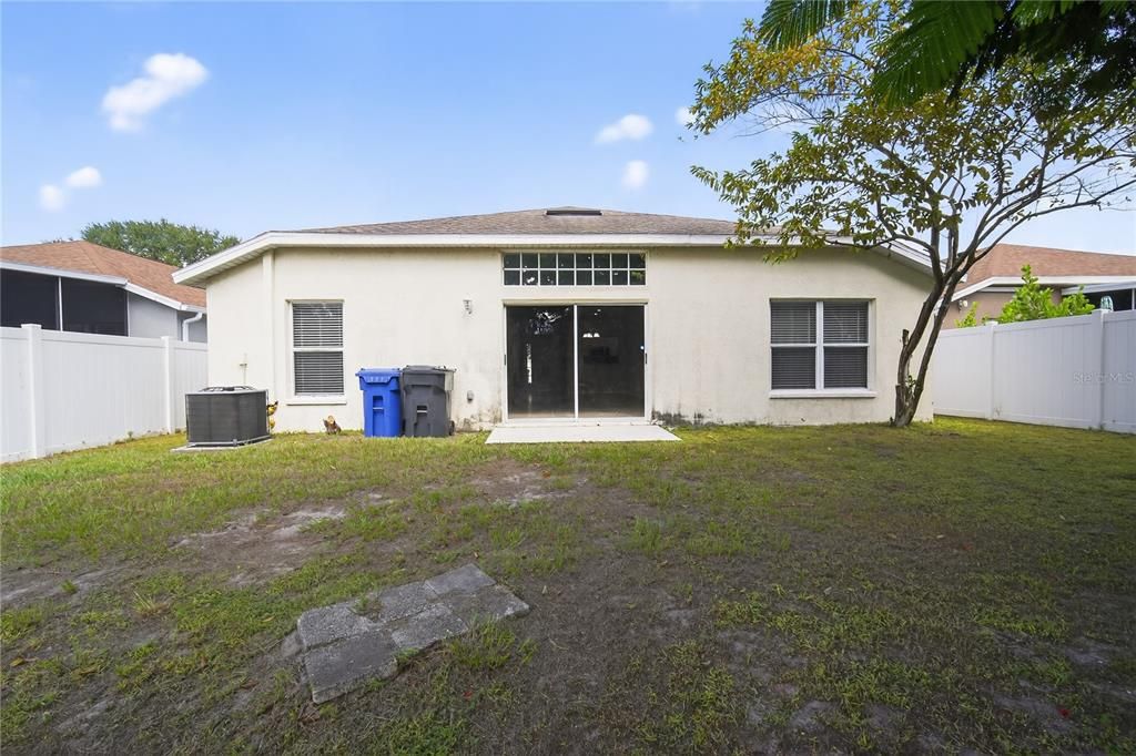 For Sale: $334,900 (4 beds, 2 baths, 1665 Square Feet)