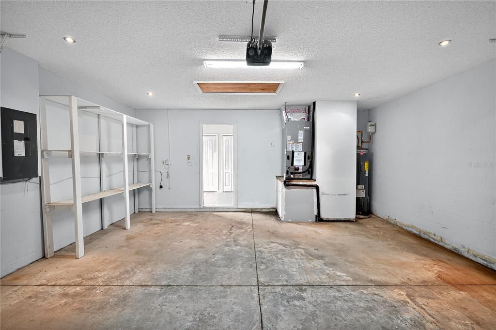 For Sale: $334,900 (4 beds, 2 baths, 1665 Square Feet)