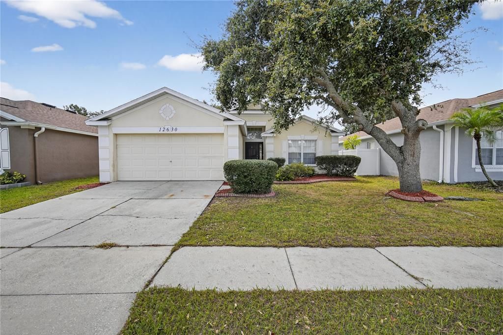 For Sale: $334,900 (4 beds, 2 baths, 1665 Square Feet)