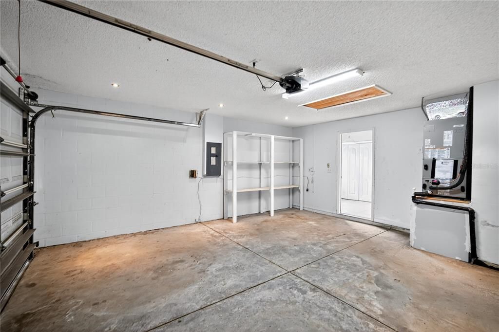 For Sale: $334,900 (4 beds, 2 baths, 1665 Square Feet)