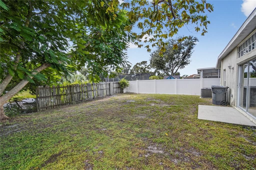 For Sale: $334,900 (4 beds, 2 baths, 1665 Square Feet)