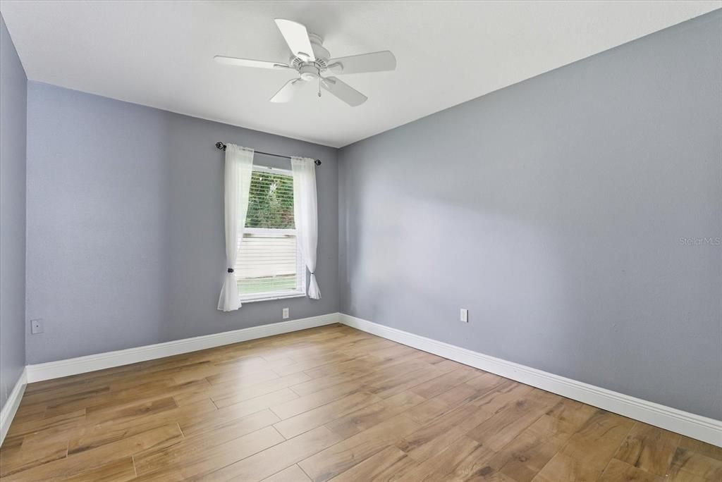 Под контрактом: $624,900 (4 спален, 2 ванн, 2128 Квадратных фут)