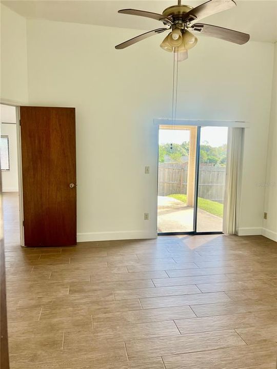 For Rent: $2,390 (3 beds, 2 baths, 1550 Square Feet)