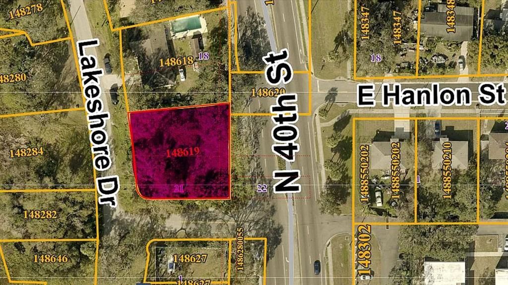 На продажу: $275,000 (0.32 acres)