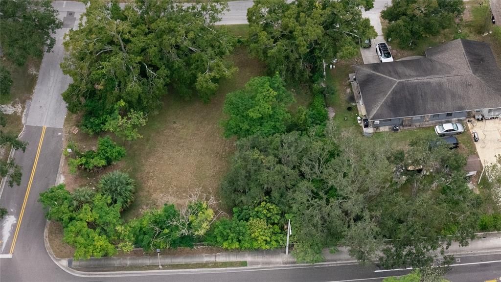 На продажу: $275,000 (0.32 acres)