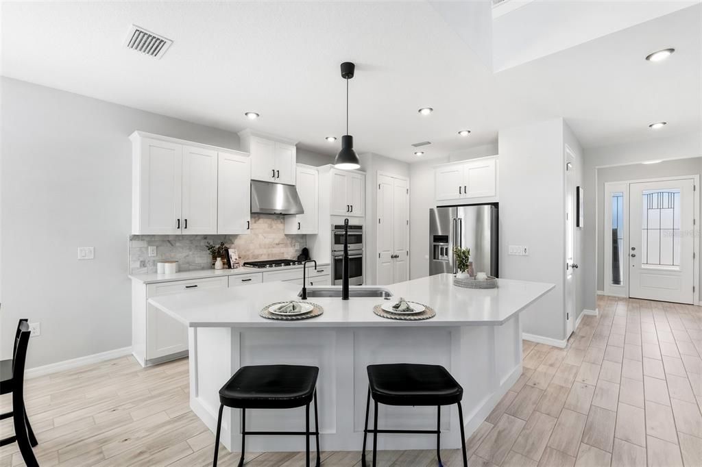 For Sale: $775,000 (4 beds, 3 baths, 2612 Square Feet)