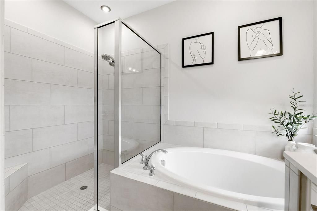 For Sale: $775,000 (4 beds, 3 baths, 2612 Square Feet)