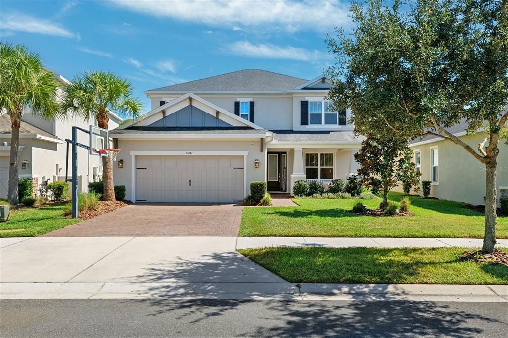 For Sale: $775,000 (4 beds, 3 baths, 2612 Square Feet)