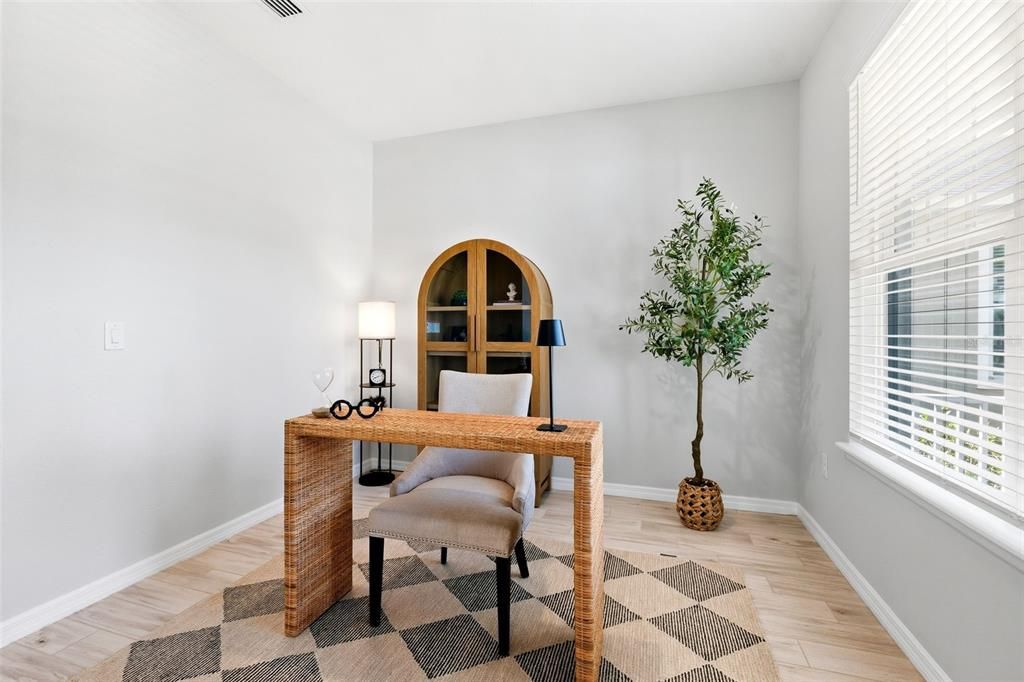 For Sale: $775,000 (4 beds, 3 baths, 2612 Square Feet)