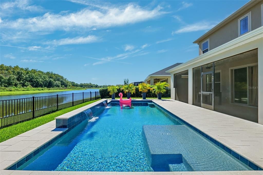 For Sale: $775,000 (4 beds, 3 baths, 2612 Square Feet)