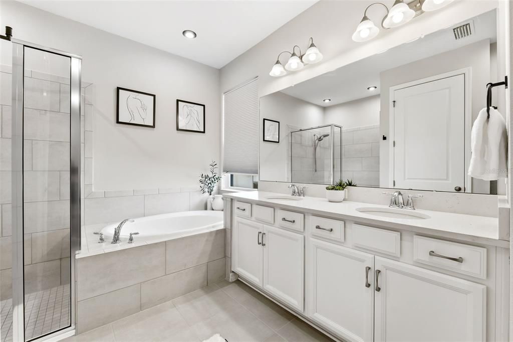 For Sale: $775,000 (4 beds, 3 baths, 2612 Square Feet)